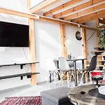Apartmán Totutaj Wejsuny - Klimatyczne Z Basenem